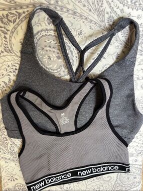 New Balance and Old Navy Gray & Charcoal Seamless Sports Bra Duo-size L